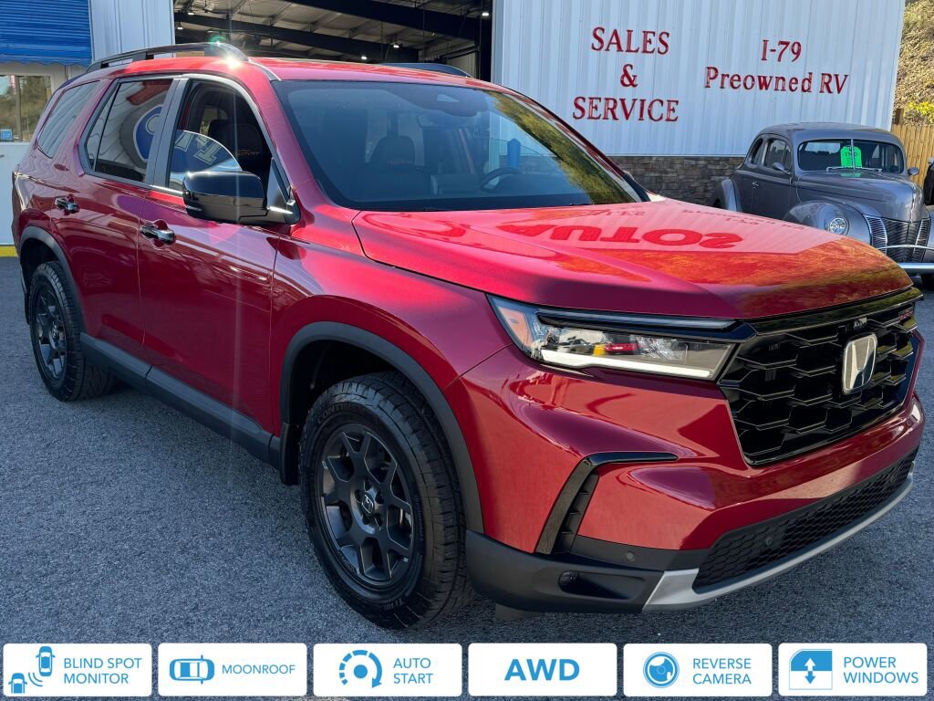 Used 2025 Honda Pilot TrailSport