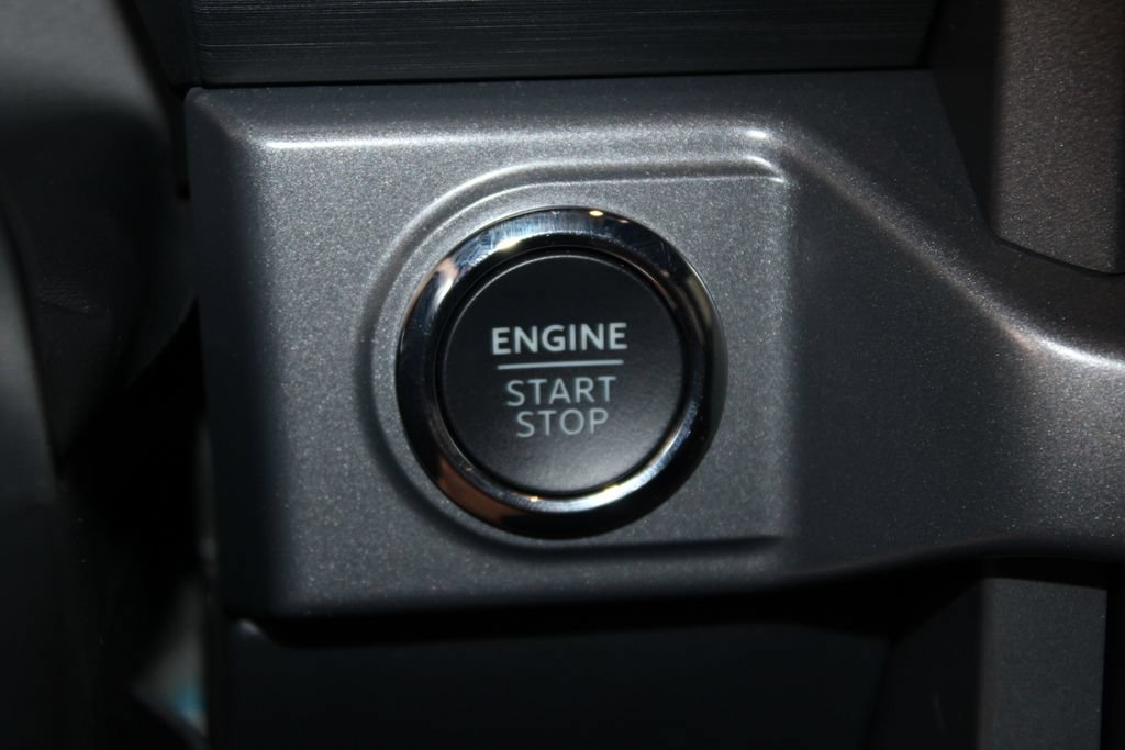 Used 2025 Ford F150 XLT w/ Equipment Group 302A MID AWD/4WD image 27