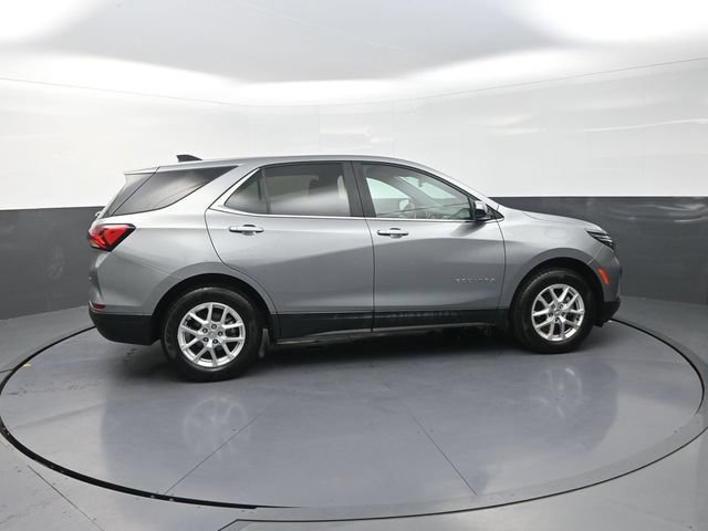 Used 2024 Chevrolet Equinox LT AWD/4WD image 9