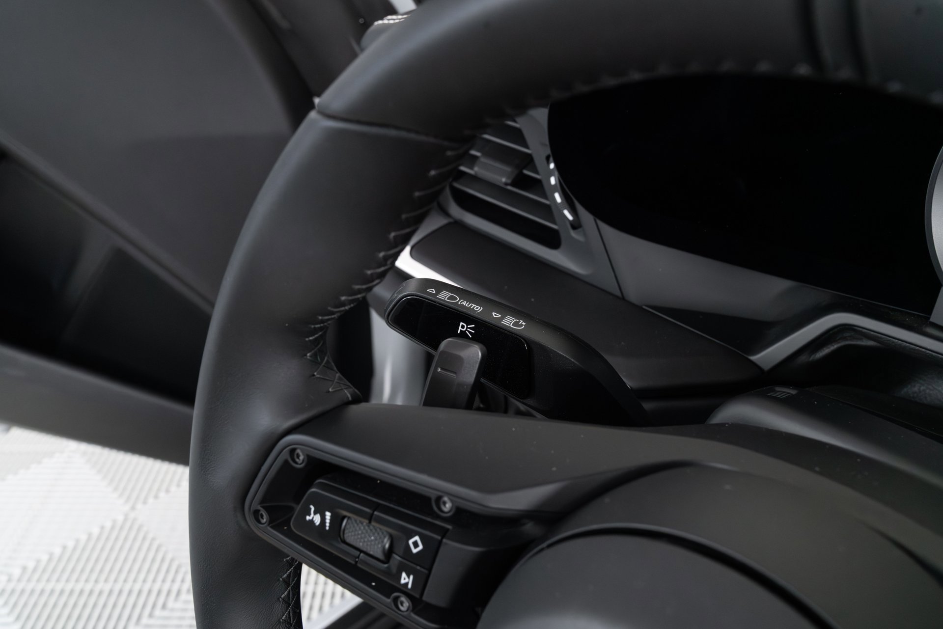 Used 2024 Porsche 911 Carrera 4S image 22