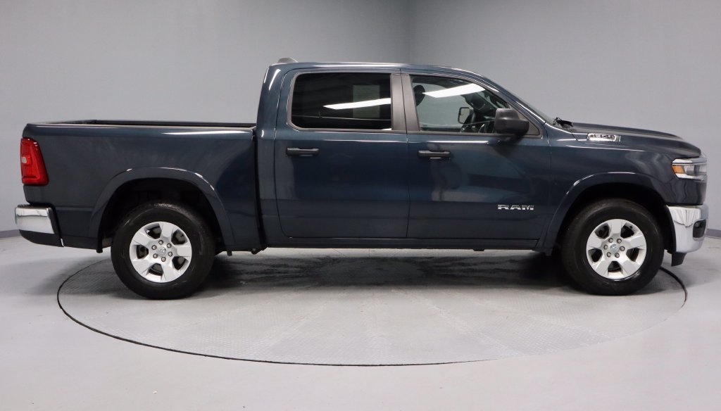 Used 2025 RAM 1500 Big Horn AWD/4WD image 5