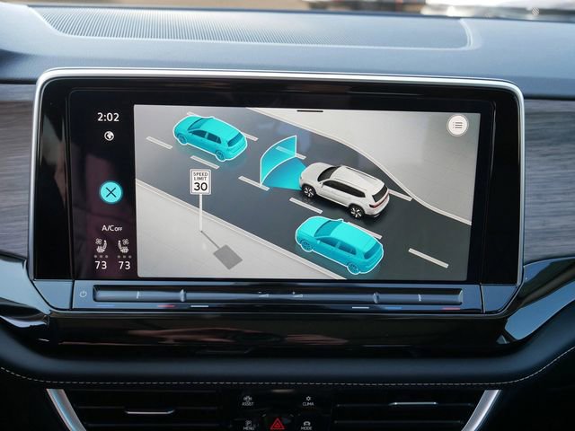 Certified 2025 Volkswagen Atlas SEL Premium R-Line image 37