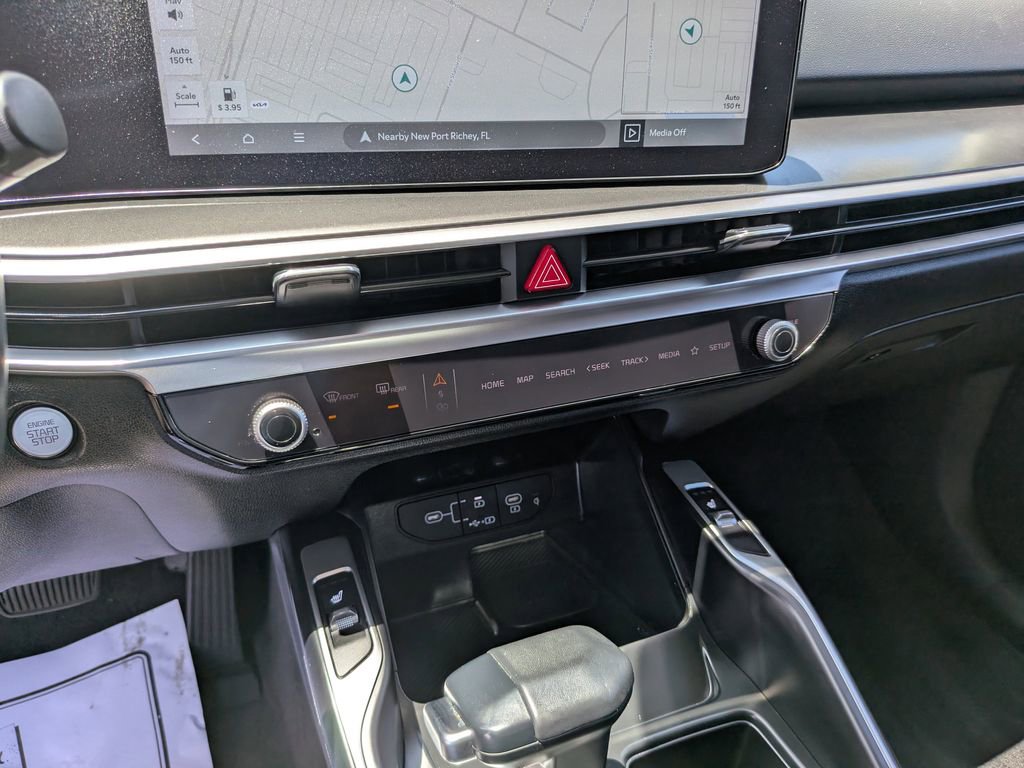 Certified 2024 Kia Sorento S w/ Panoramic Sunroof Package FWD image 25