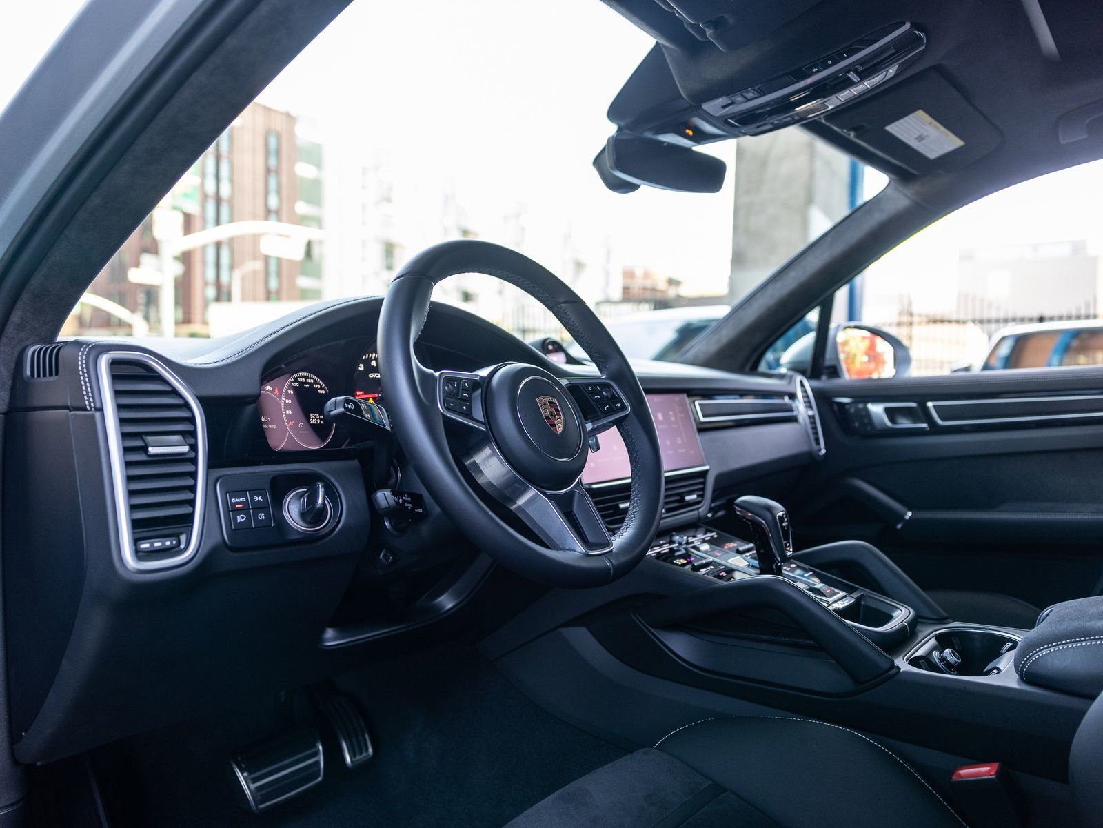 Certified 2023 Porsche Cayenne GTS AWD/4WD image 4