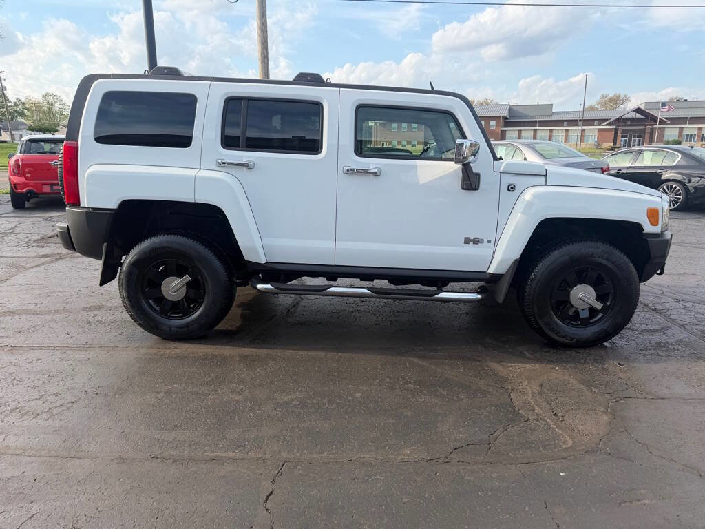 Used 2006 HUMMER H3 image 6