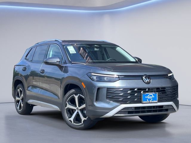New 2026 Volkswagen Tiguan SE FWD image 1