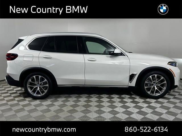 New 2026 BMW X5 xDrive50e w/ Climate Comfort Package image 8