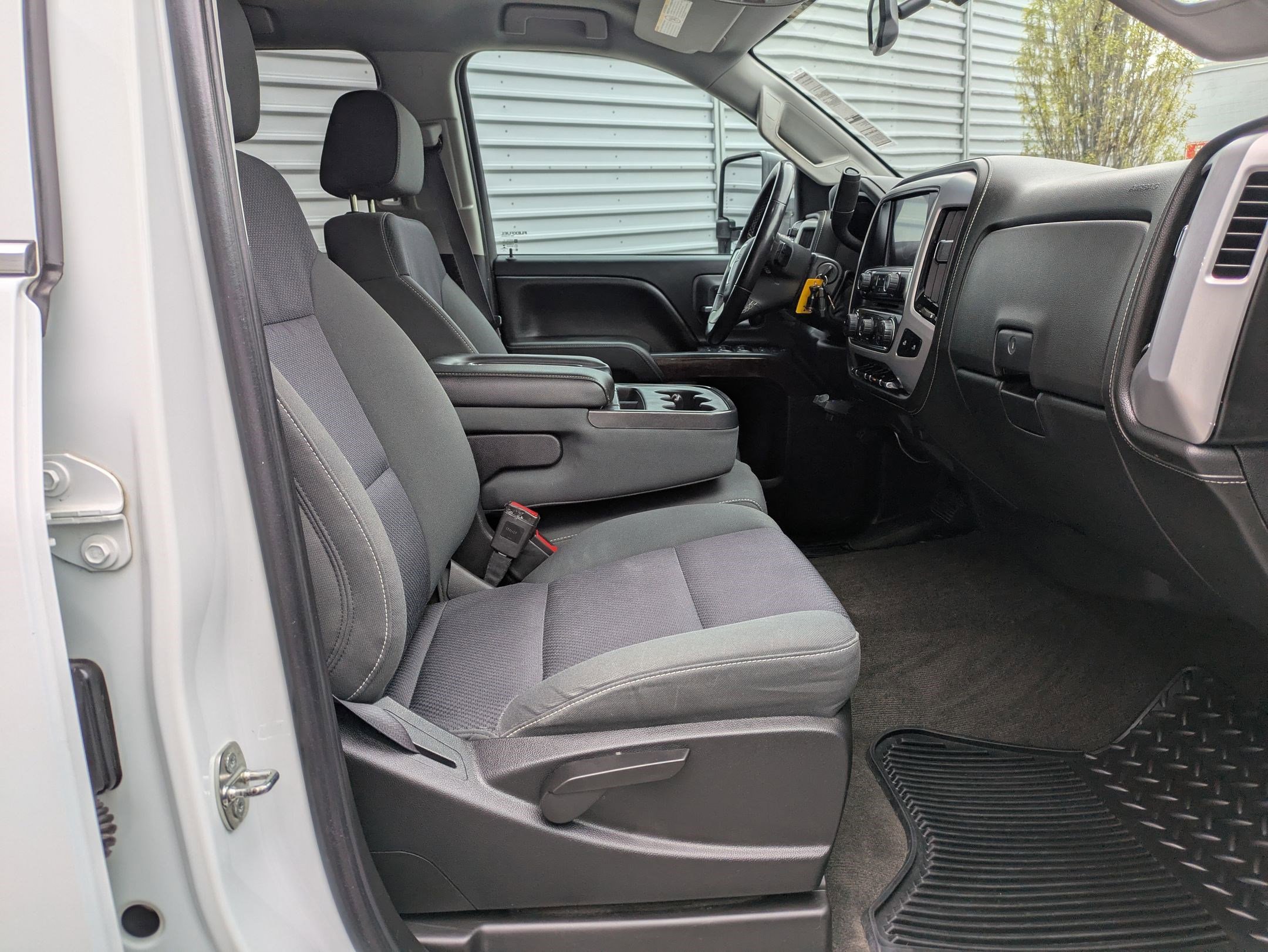 Used 2015 GMC Sierra 3500 SLE w/ SLE Preferred Package image 27