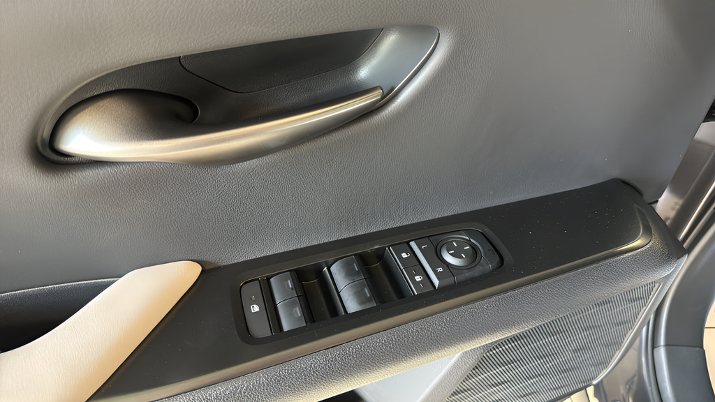 New 2026 Lexus UX 300h AWD image 11