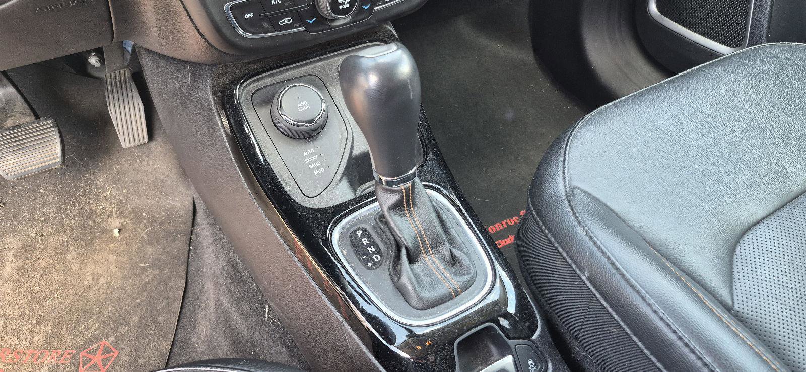 Used 2019 Jeep Compass Limited AWD/4WD image 10