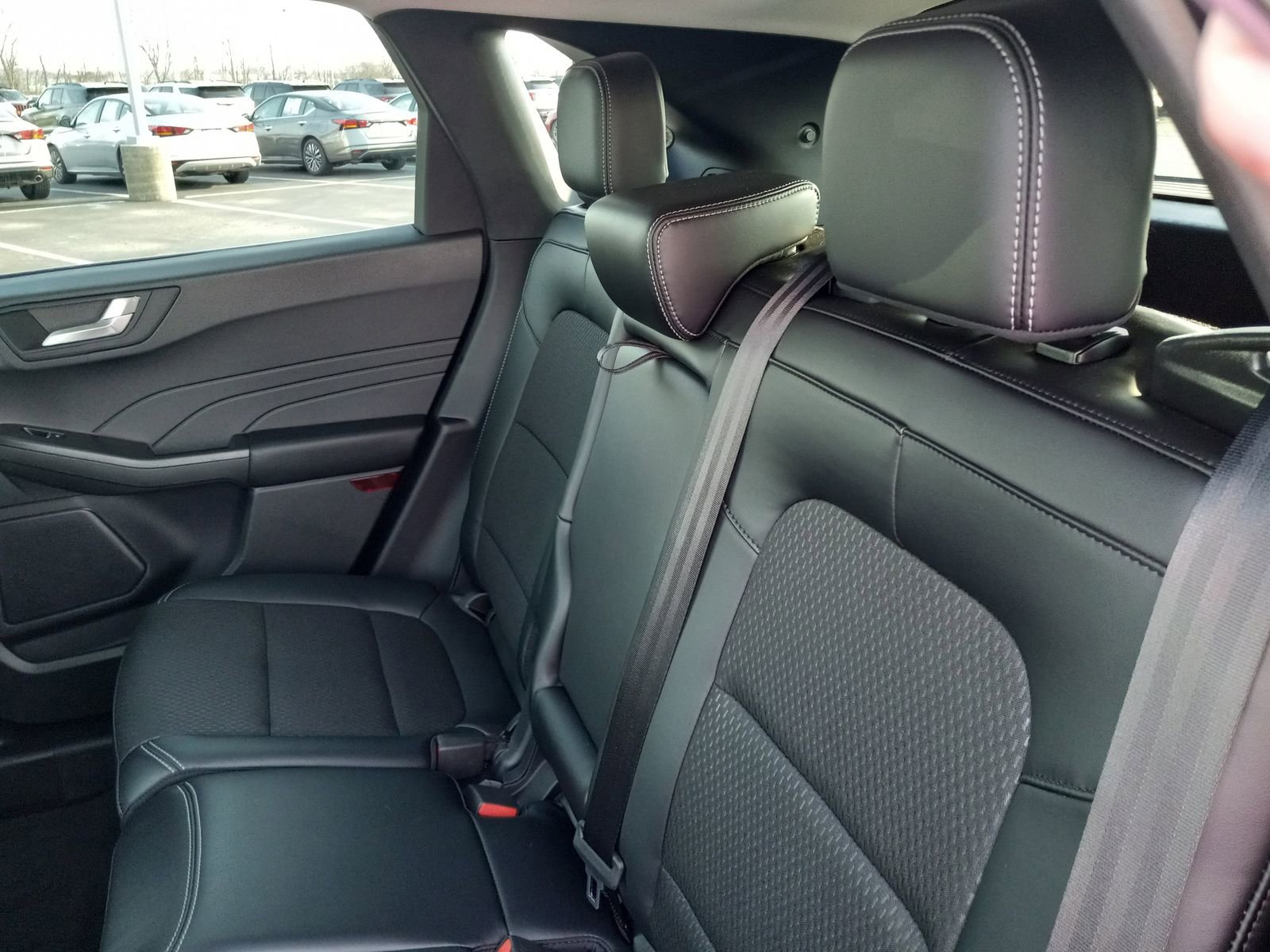 New 2025 Ford Escape SE image 12