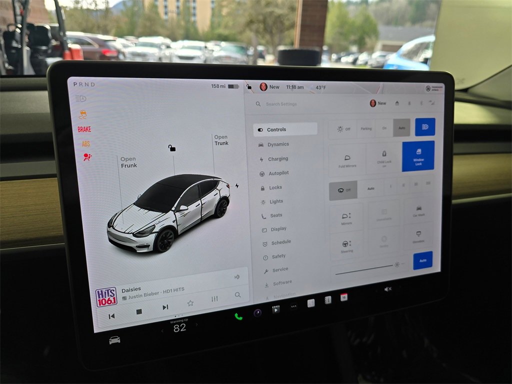 Used 2021 Tesla Model Y Long Range image 30