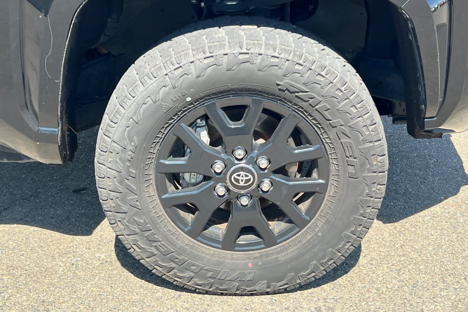 Certified 2024 Toyota Tacoma SR5 w/ SR5 Upgrade Package AWD/4WD image 18