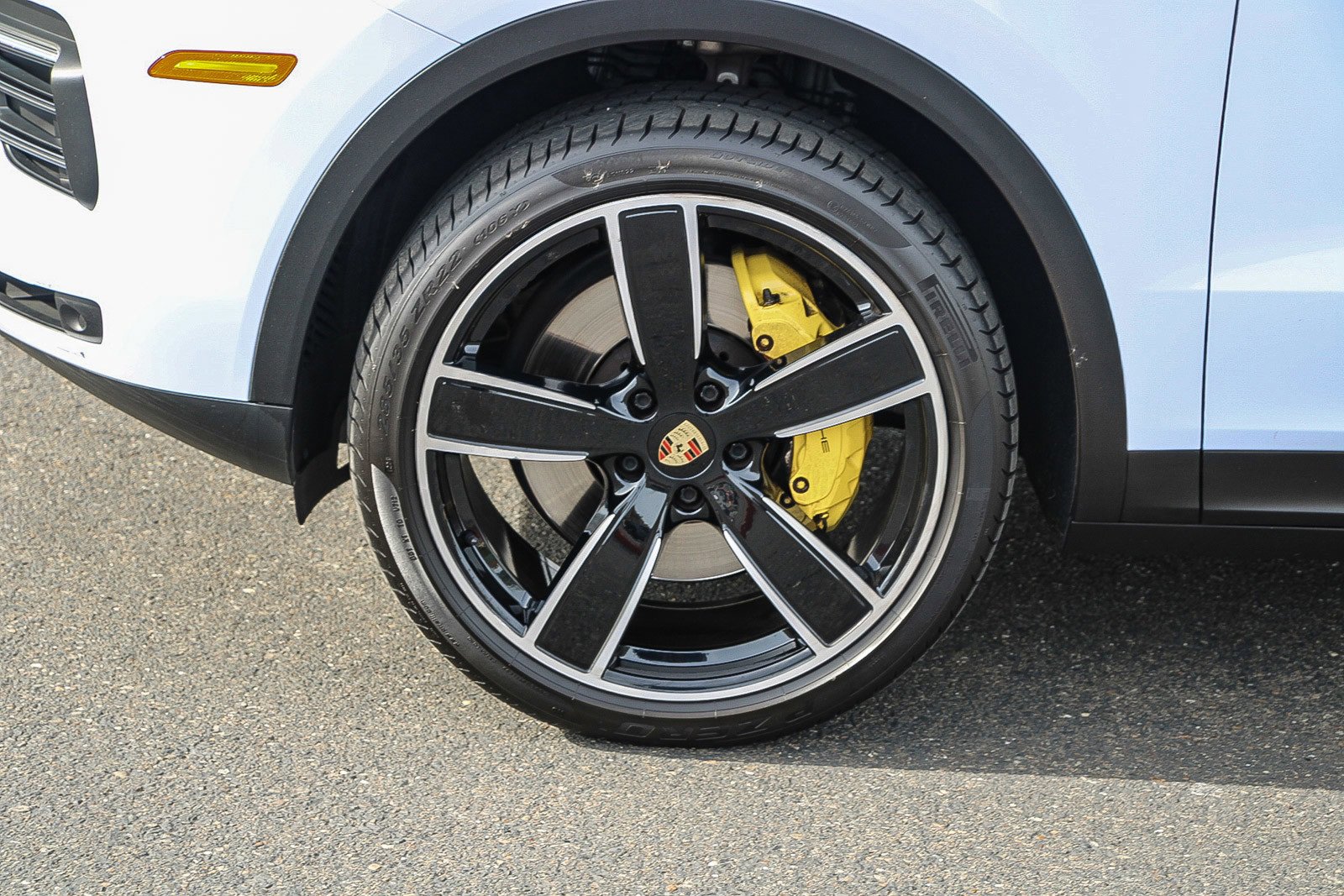 Used 2020 Porsche Cayenne S image 9