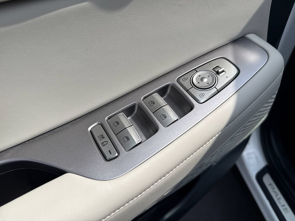 Certified 2024 Hyundai Palisade Limited AWD/4WD image 10