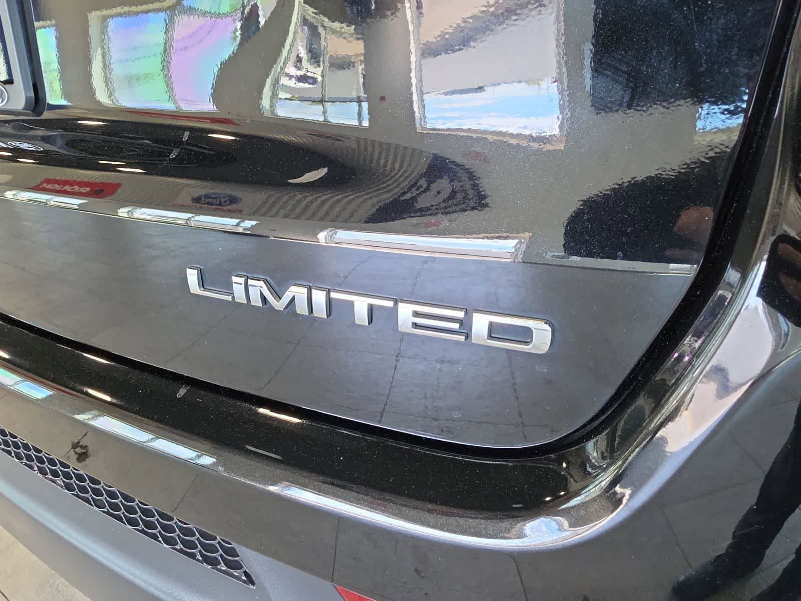 Used 2018 Jeep Compass Limited AWD/4WD image 9