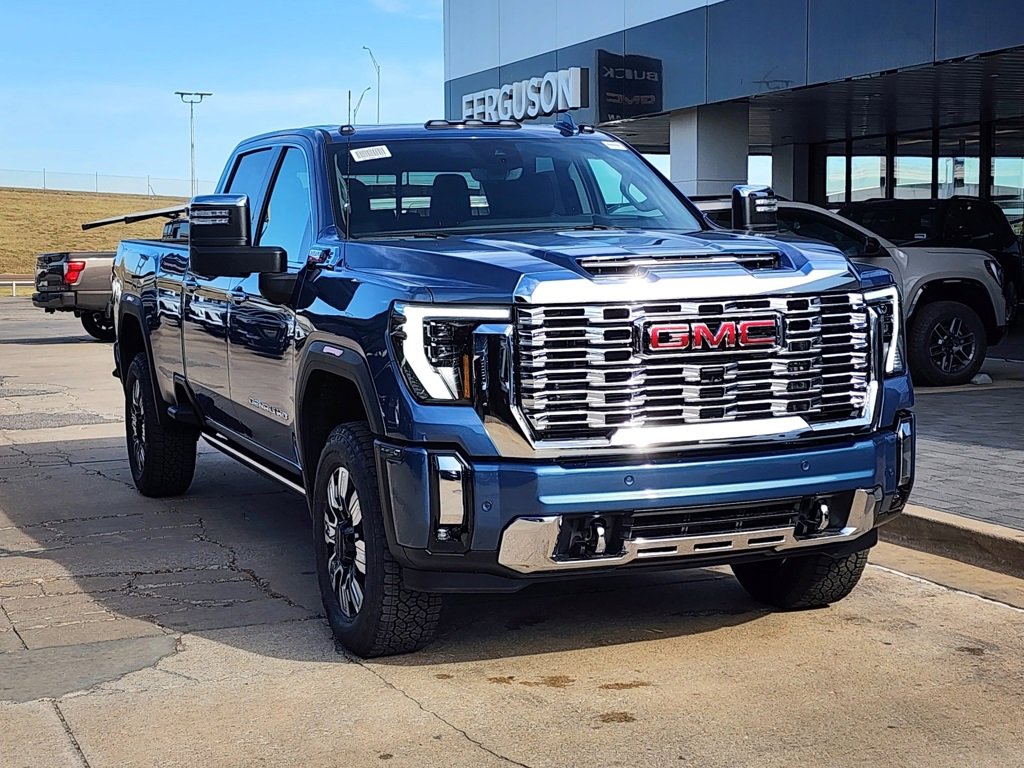 New 2026 GMC Sierra 3500 Denali w/ Denali Reserve Package
