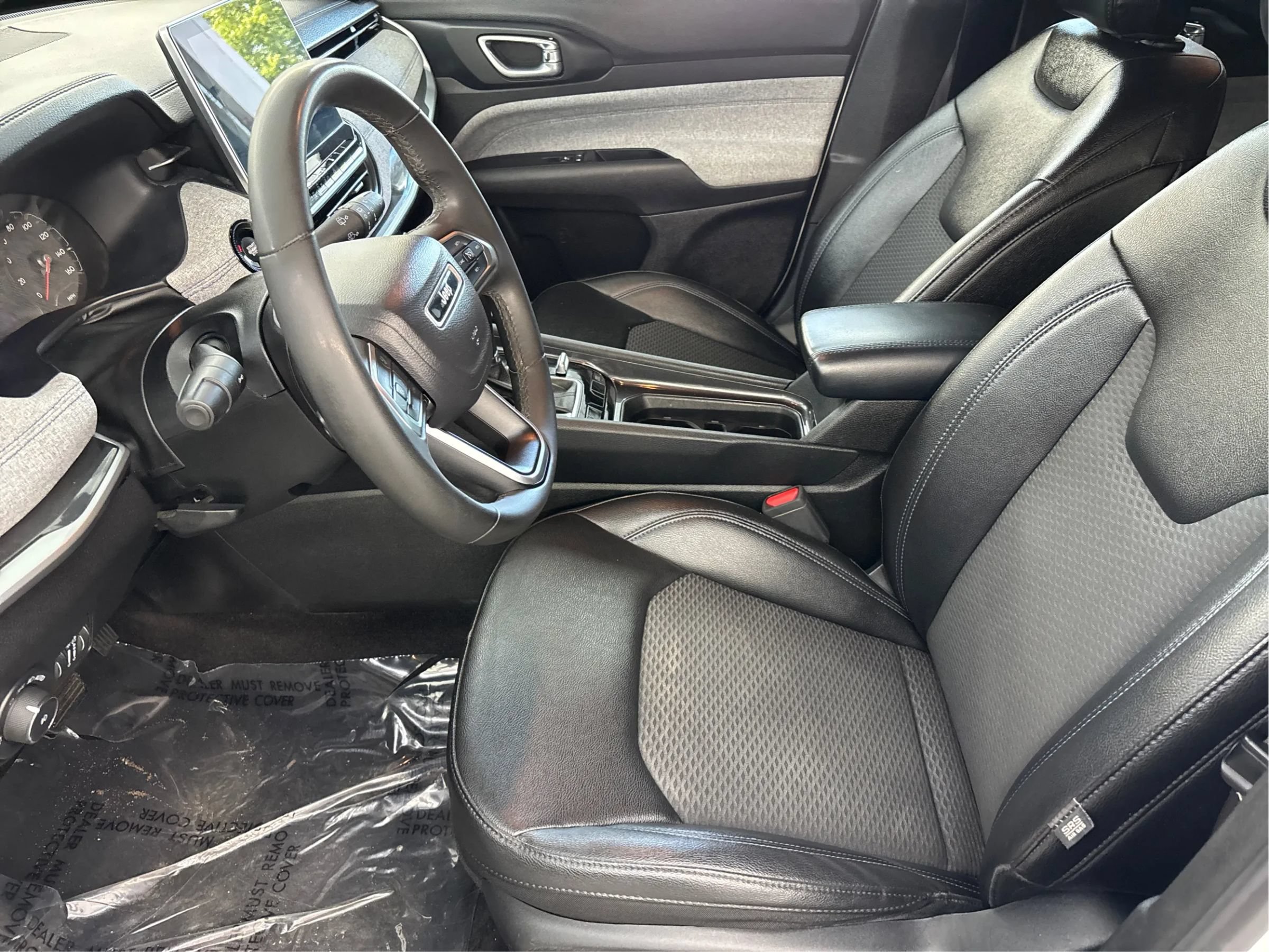 Used 2024 Jeep Compass Latitude AWD/4WD image 13