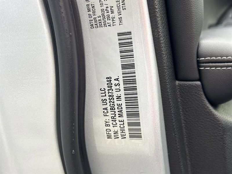 New 2025 Jeep Grand Cherokee L Limited image 30