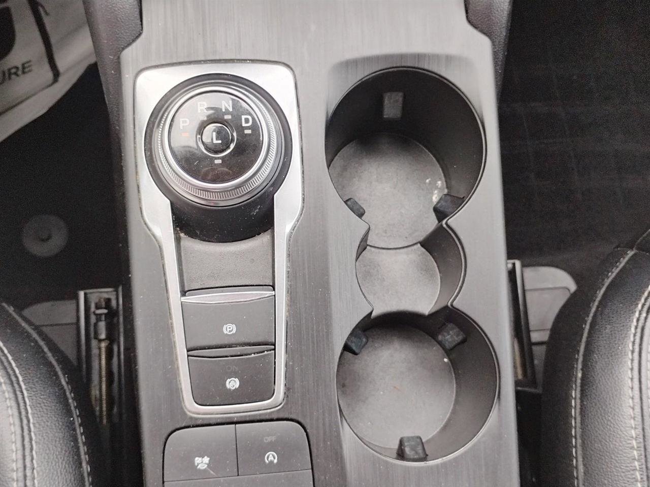 Used 2022 Ford Escape SEL w/ Technology Package image 26