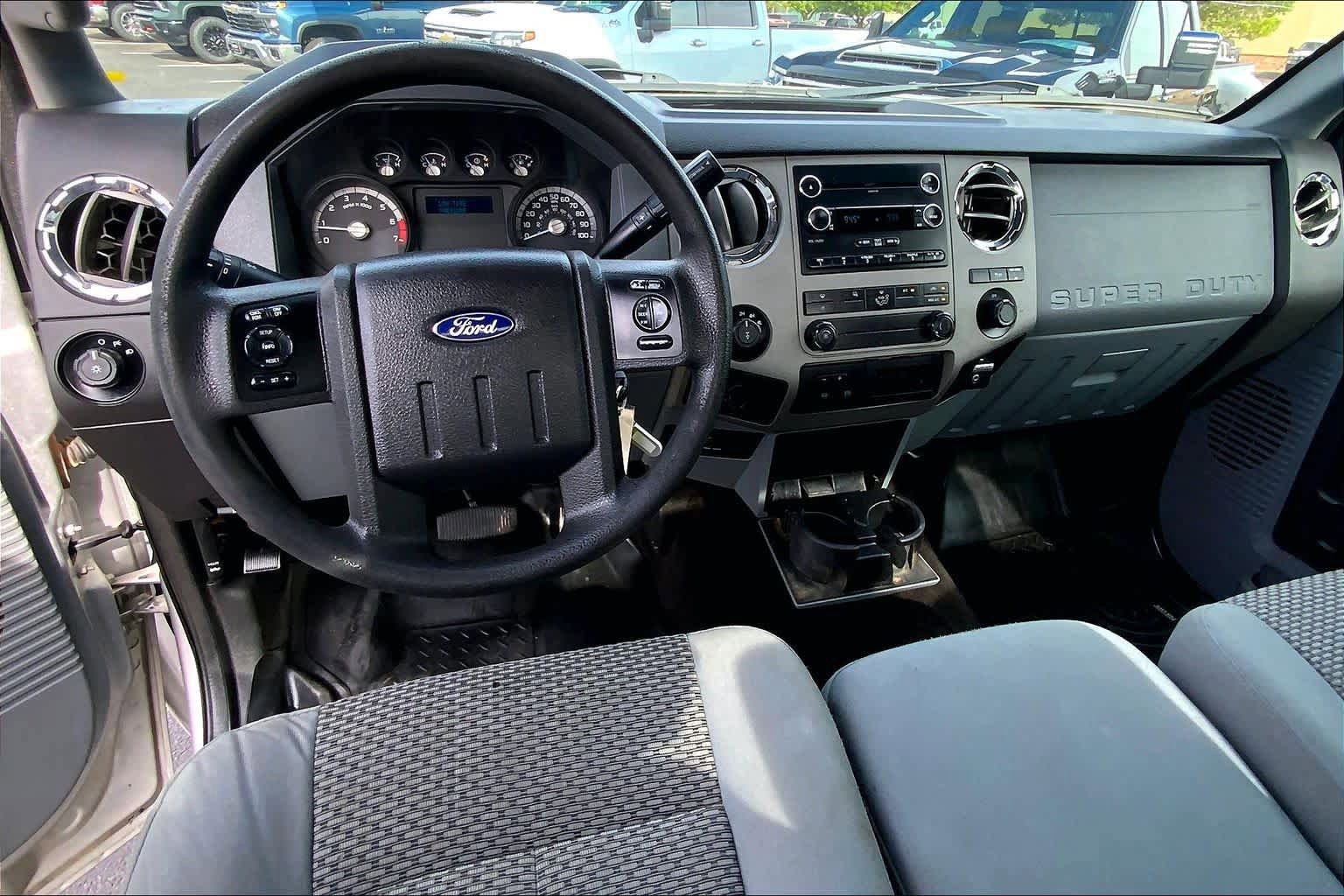 Used 2016 Ford F250 XLT w/ Camper Package image 16