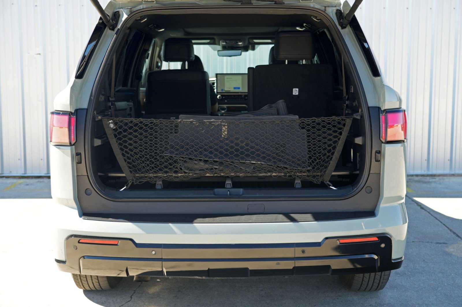 Used 2024 Toyota Sequoia Platinum image 10