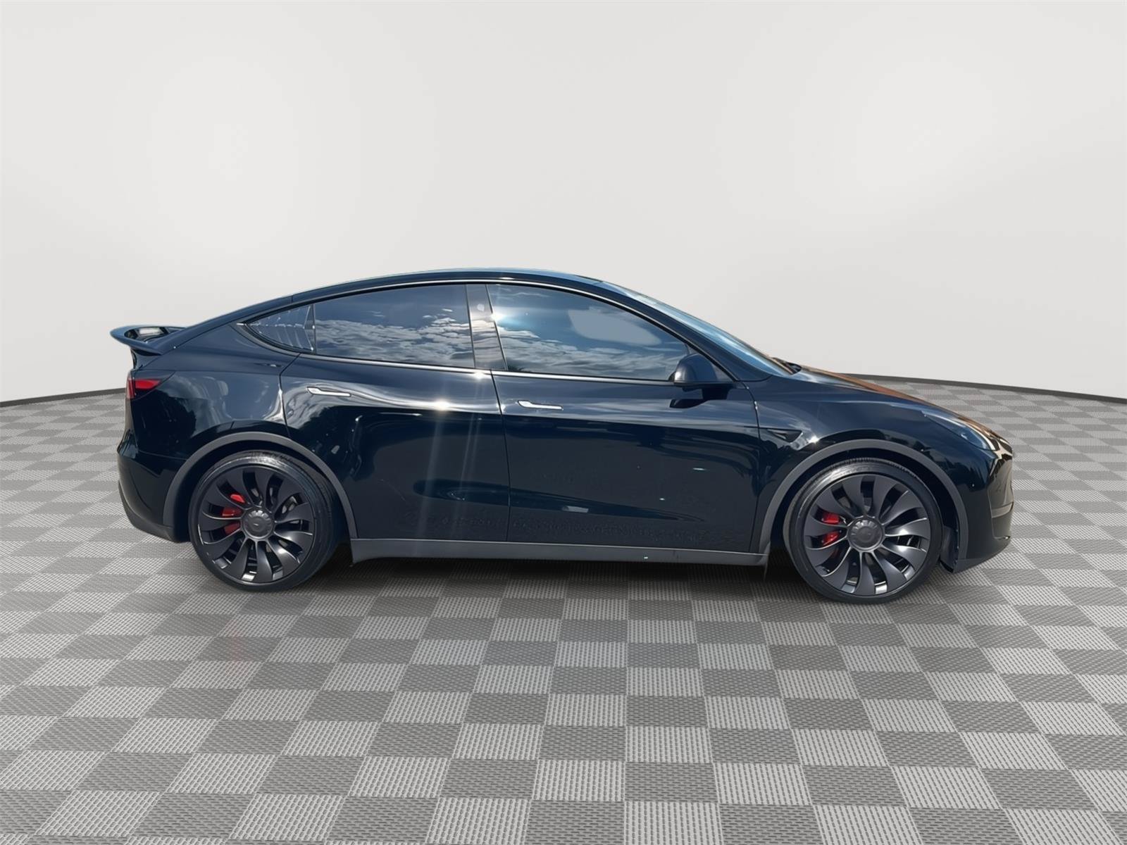 Used 2025 Tesla Model Y Performance AWD/4WD image 4