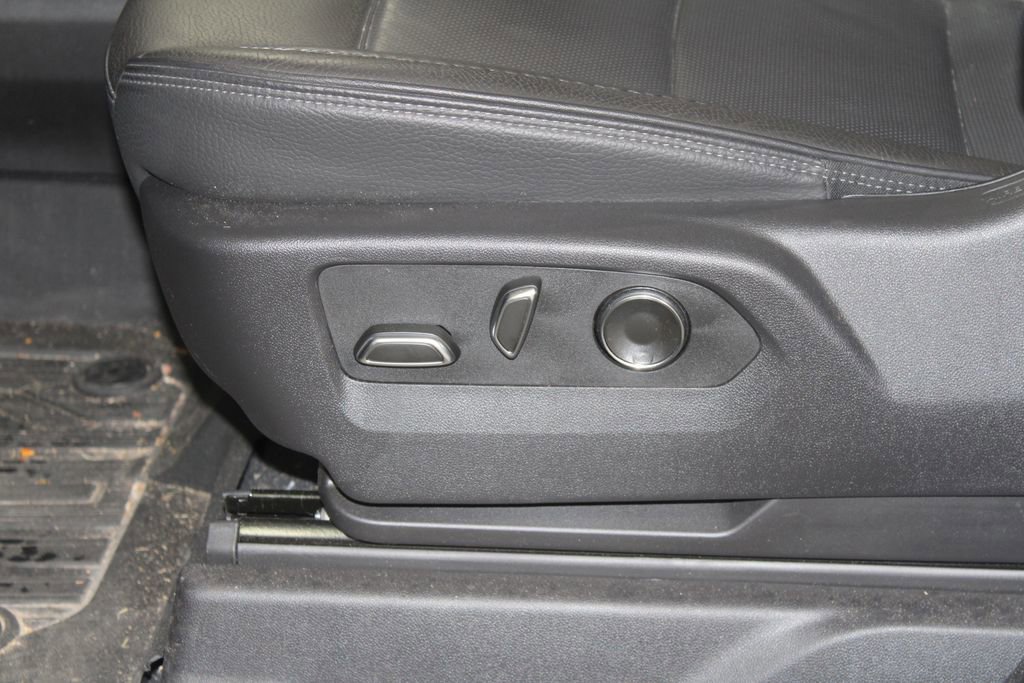 Used 2025 GMC Sierra 2500 Denali w/ Denali Reserve Package image 19