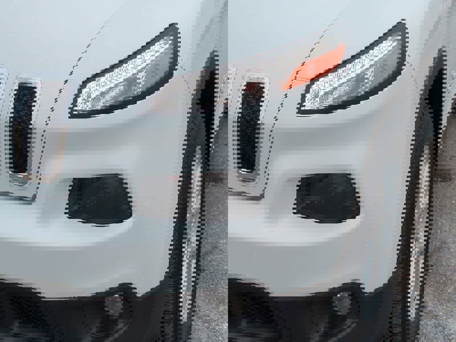 Used 2014 Jeep Cherokee Latitude image 11