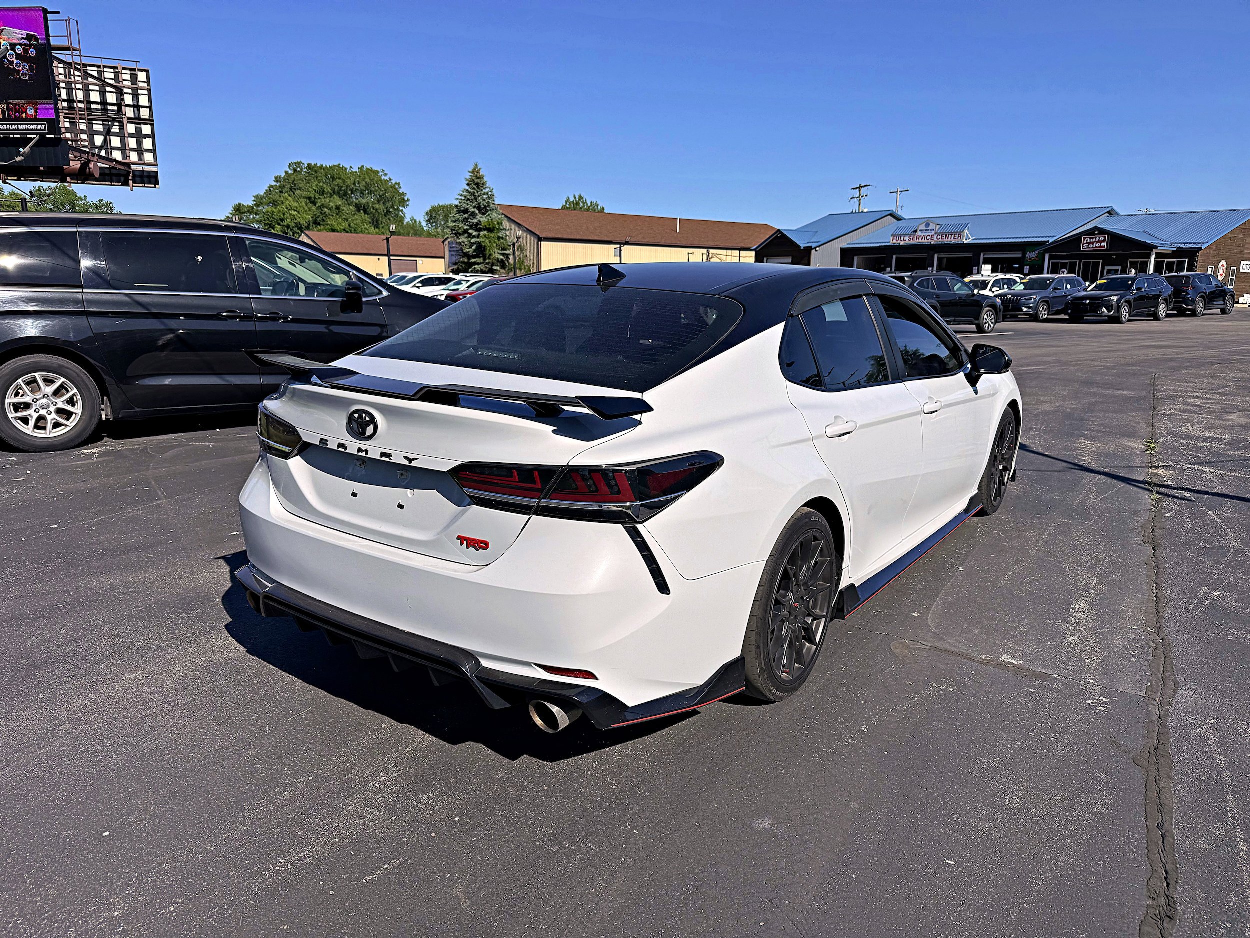 Used 2021 Toyota Camry TRD w/ TRD Package w/JBL Audio FWD image 9