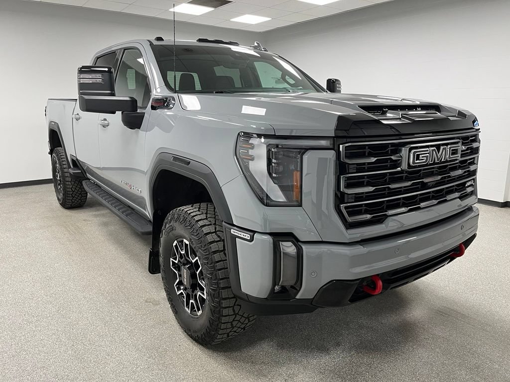 Used 2024 GMC Sierra 3500 AT4 w/ AT4 Premium Plus Package AWD/4WD image 2