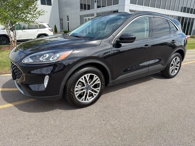 Used 2021 Ford Escape SEL w/ Technology Package AWD/4WD image 1