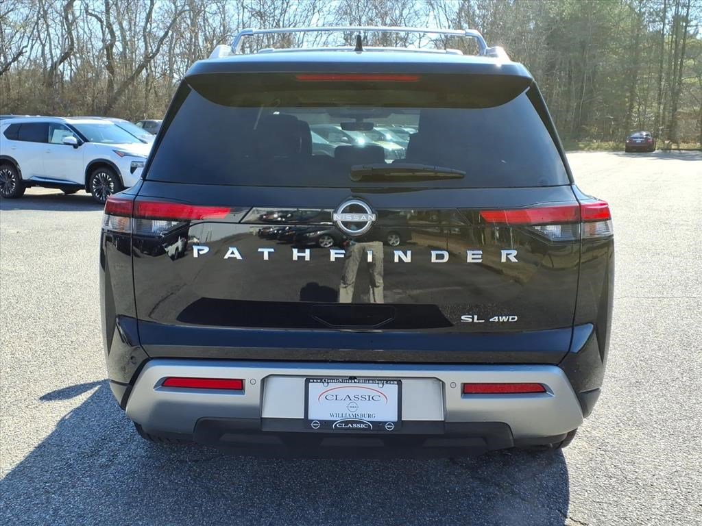 Used 2024 Nissan Pathfinder SL w/ Cargo Package image 8