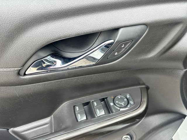 Used 2021 GMC Acadia SLT FWD image 13