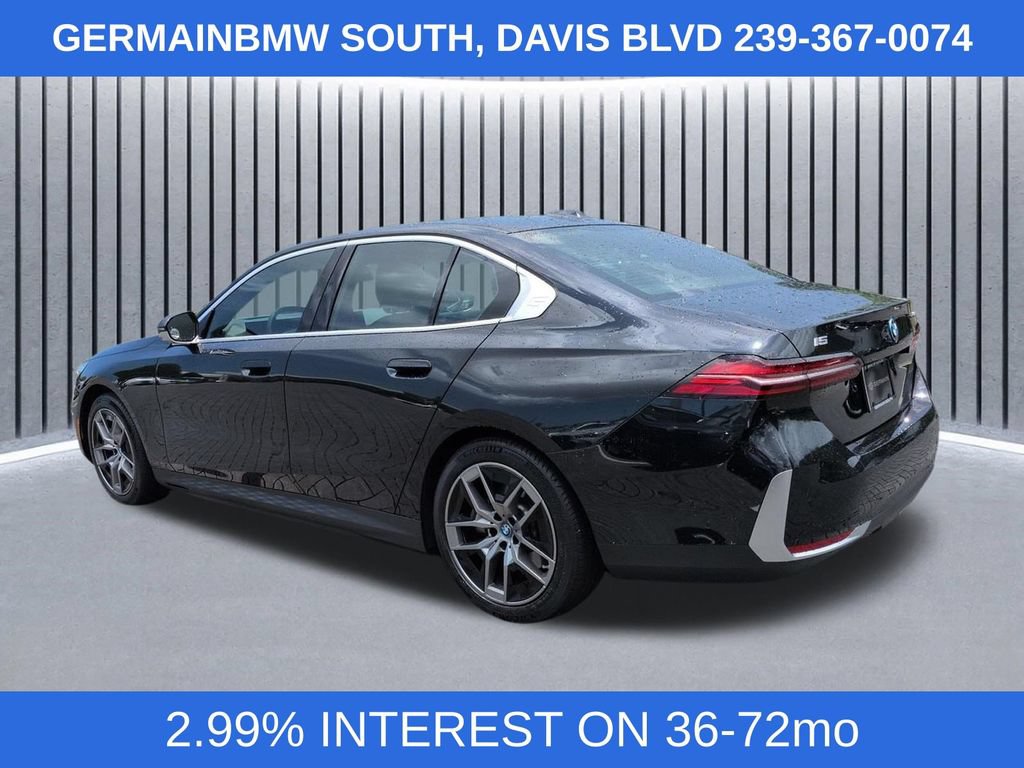 Used 2024 BMW i5 eDrive40i w/ Premium Package RWD image 7