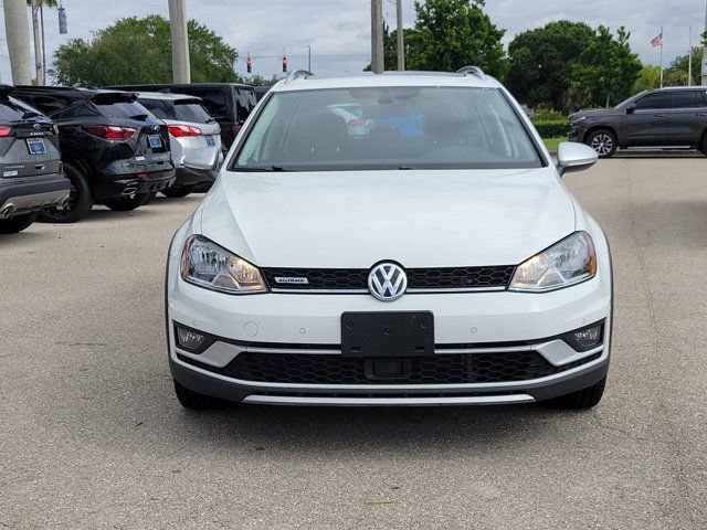 Used 2017 Volkswagen Golf Alltrack SE AWD/4WD image 2