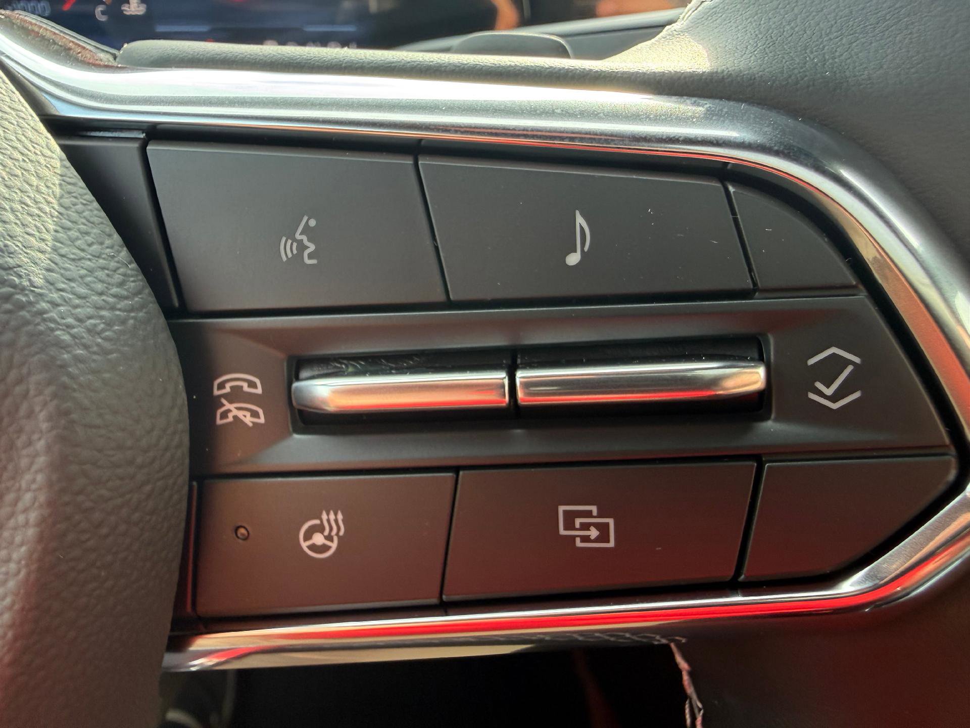 New 2026 Chevrolet Traverse Z71 w/ Enhanced Driving Package AWD/4WD image 19