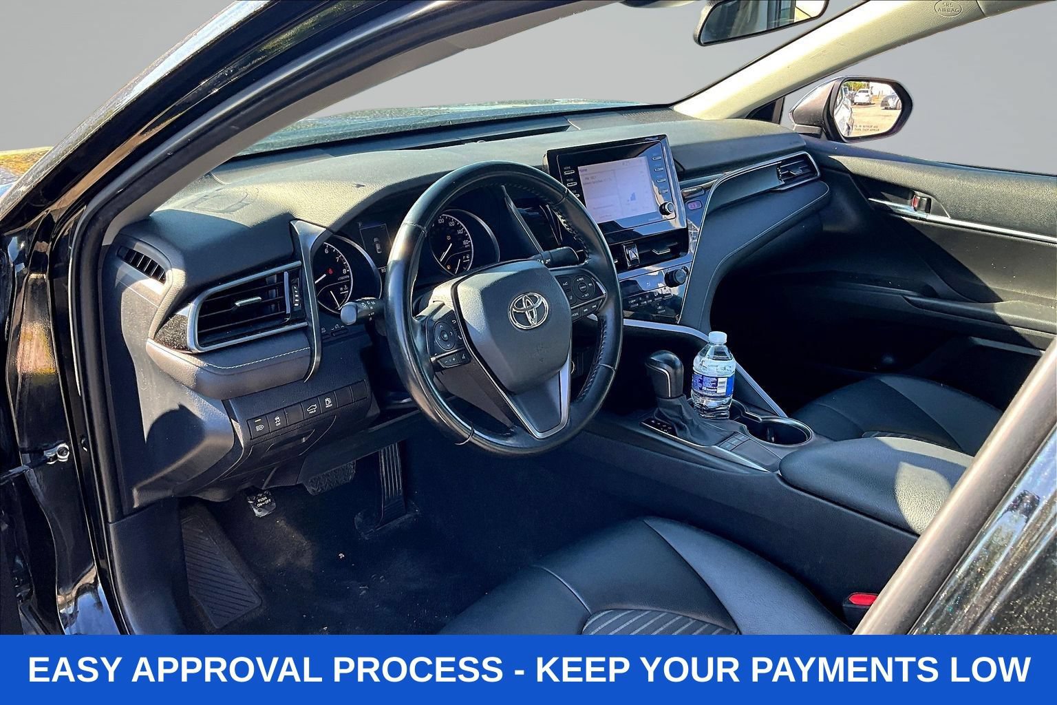 Used 2022 Toyota Camry SE FWD image 19