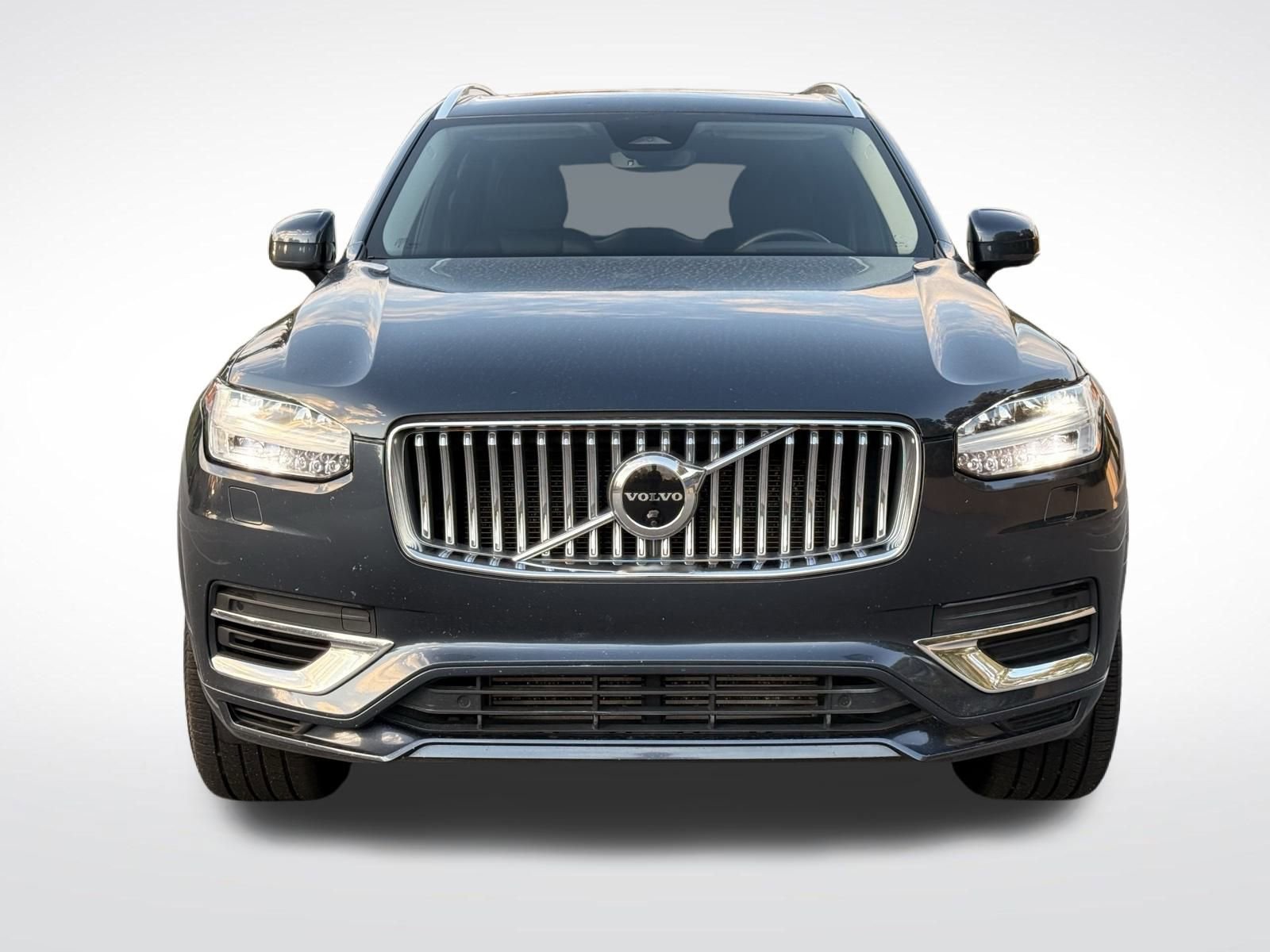 Used 2023 Volvo XC90 T8 Plus image 2