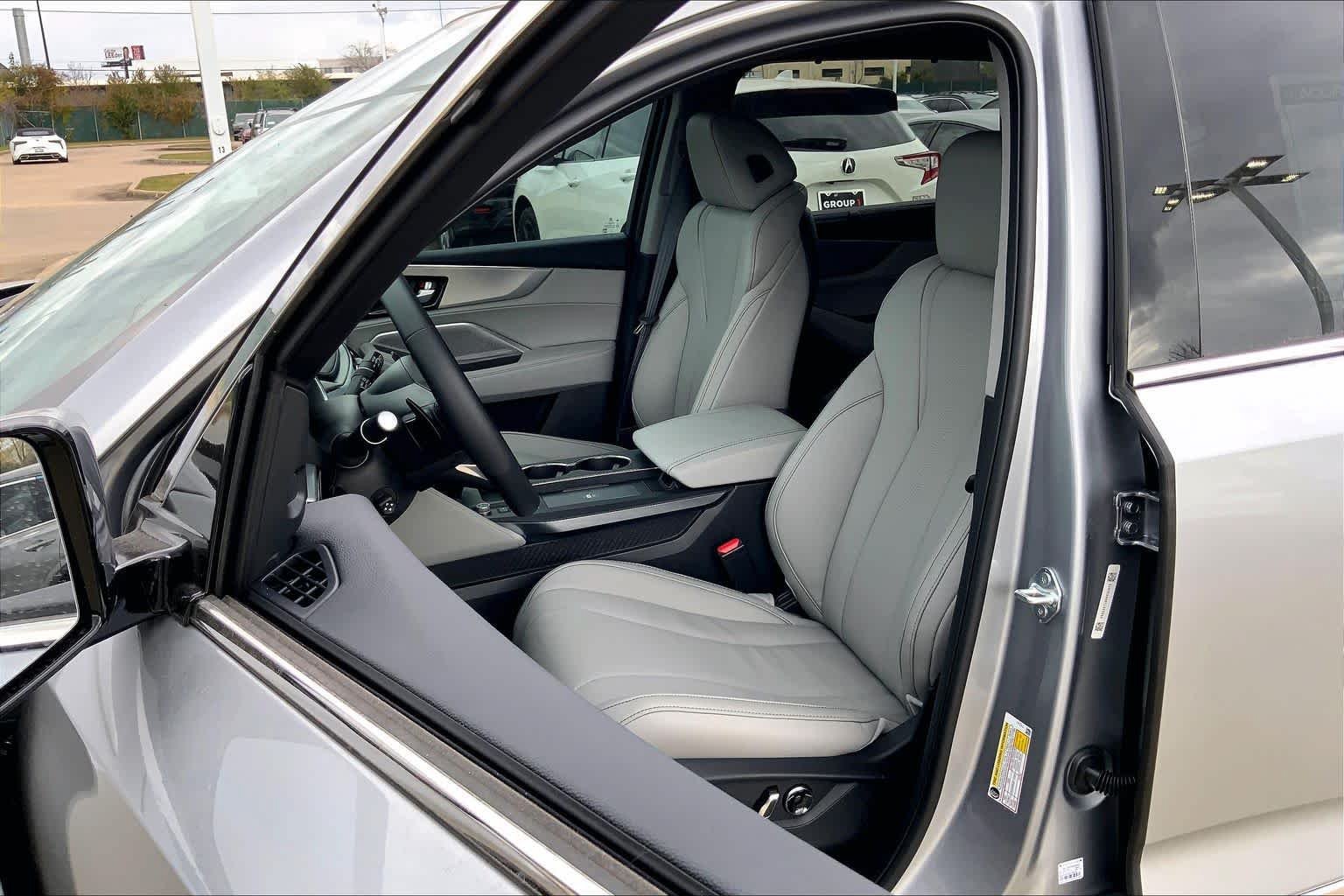 New 2026 Acura MDX w/ Technology Package FWD image 9