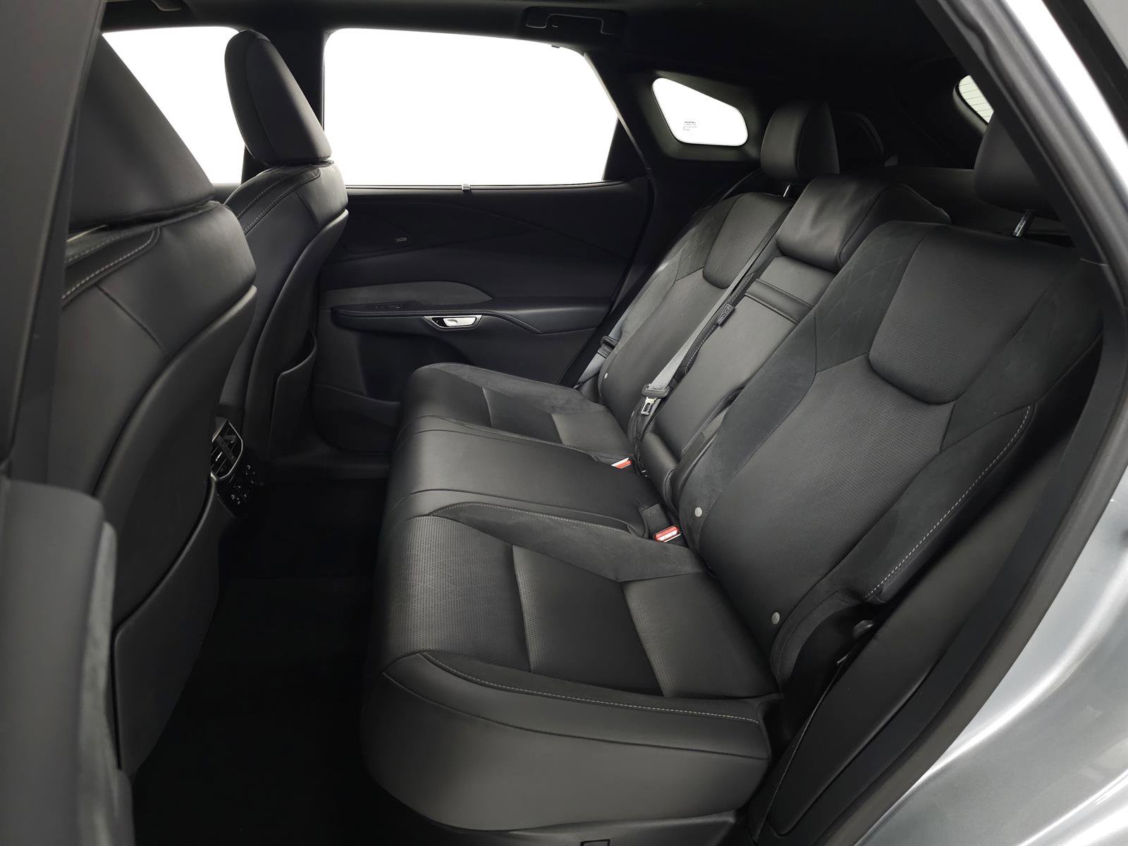 Certified 2023 Lexus RX 350 w/ Cold Area Package AWD/4WD image 35