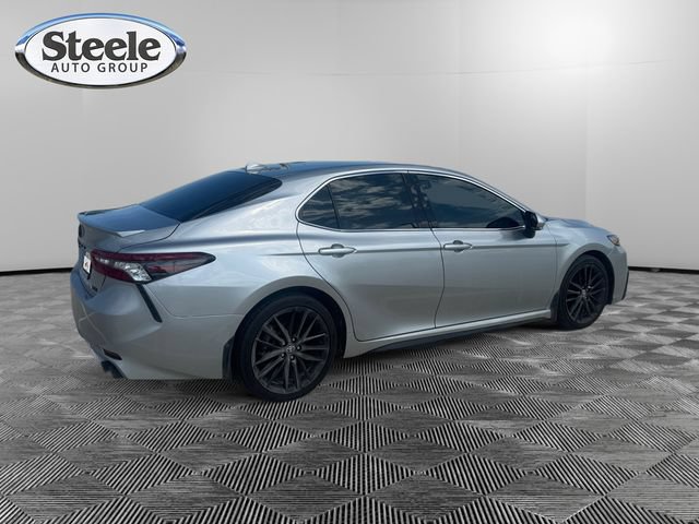 Used 2021 Toyota Camry XSE FWD image 5
