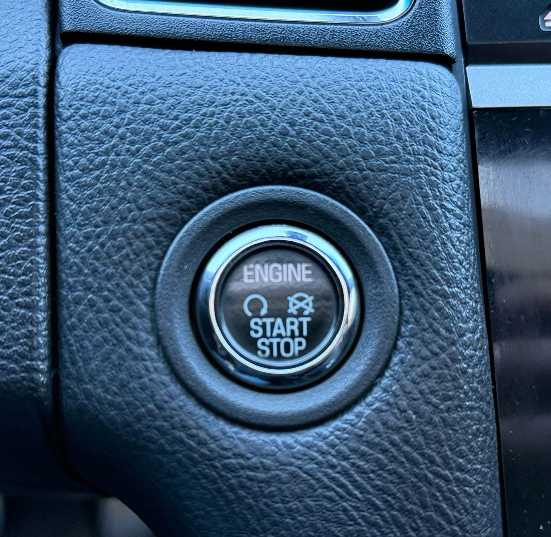 Used 2015 Ford Taurus SHO w/ Equipment Group 401A image 19