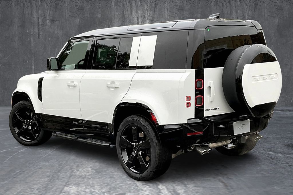 Used 2026 Land Rover Defender 110 V8 AWD/4WD image 3