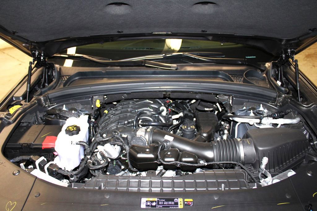 New 2025 Jeep Grand Cherokee Limited w/ Luxury Tech Group II image 41