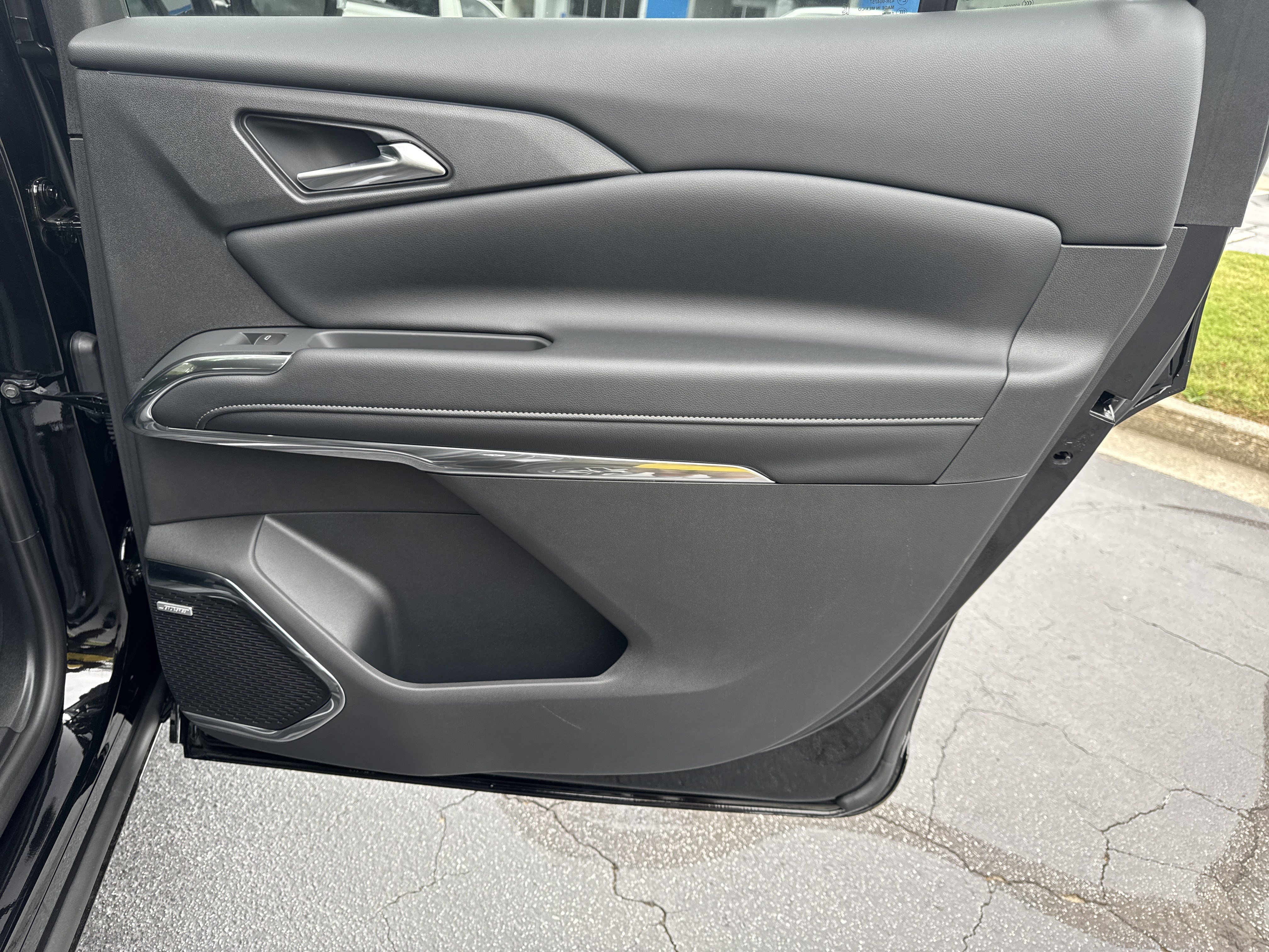 New 2026 Chevrolet Traverse High Country FWD image 17