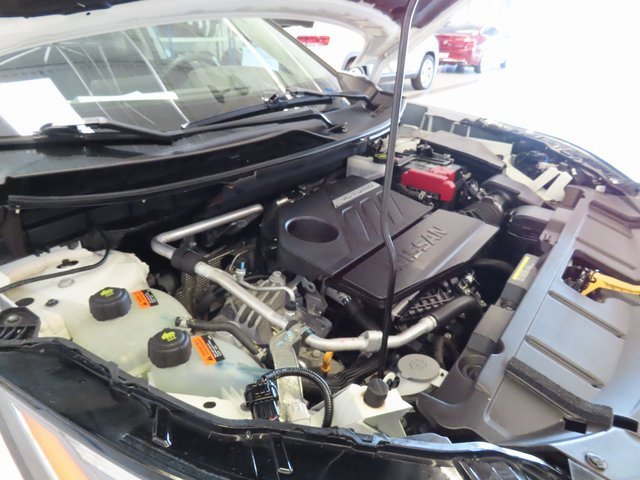 Used 2023 Nissan Rogue S image 33