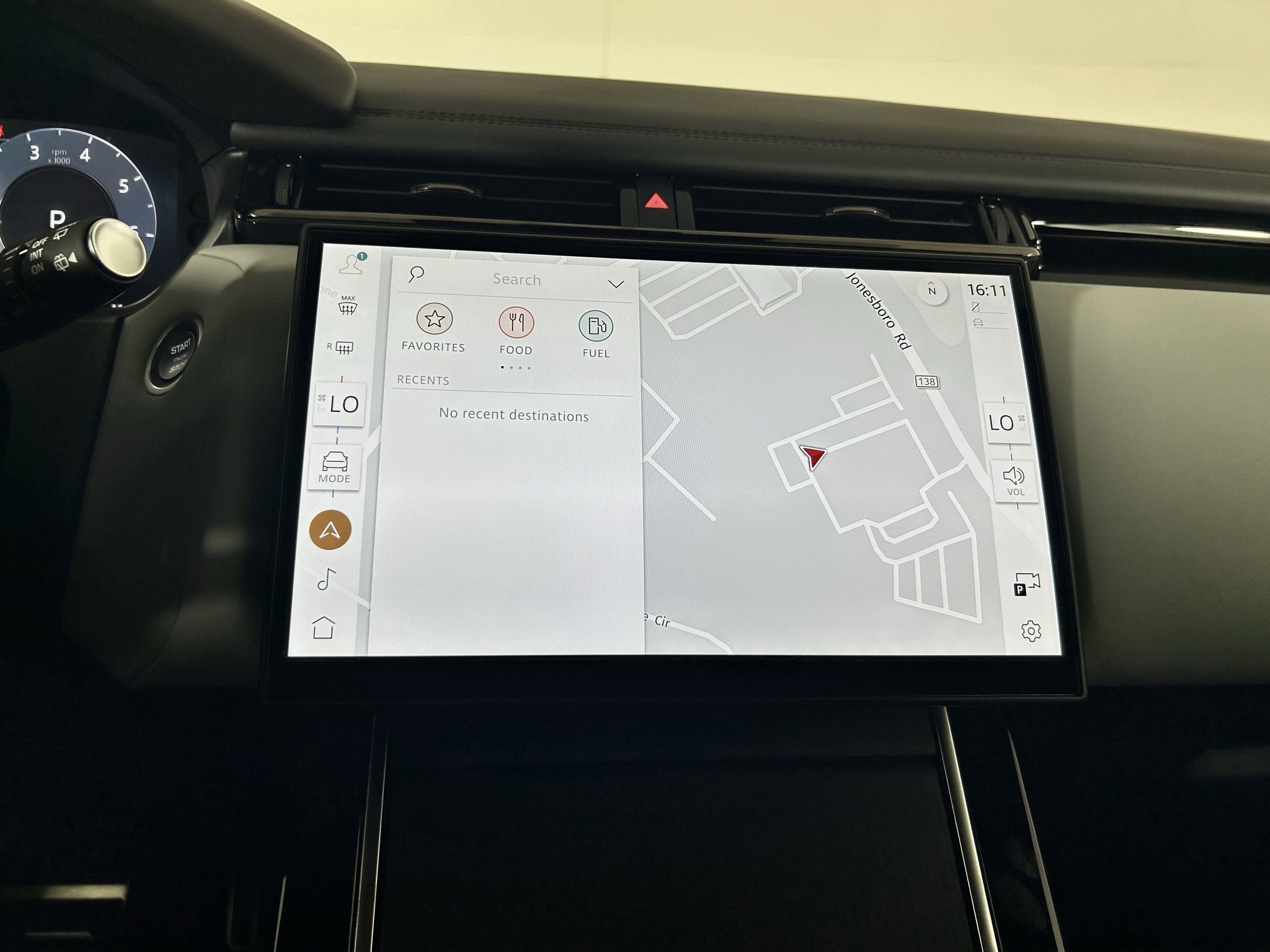 New 2026 Land Rover Range Rover Velar Dynamic SE image 25