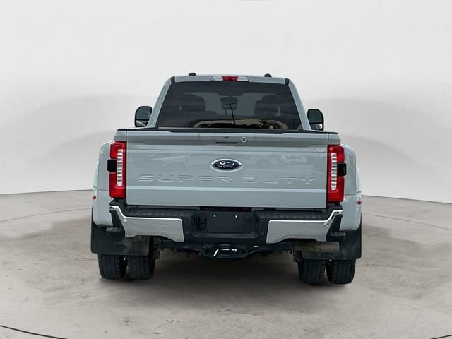 Certified 2025 Ford F450 Lariat w/ FX4 Off-Road Package AWD/4WD image 4