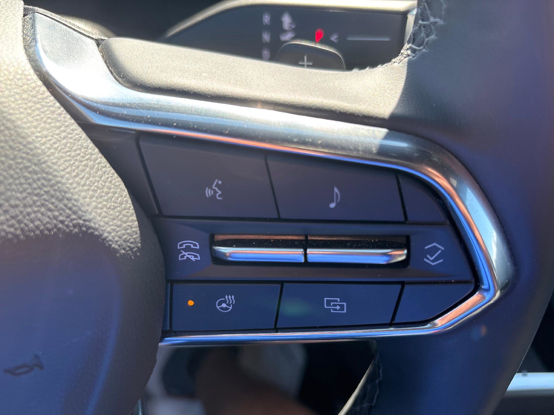 Used 2025 Chevrolet Equinox LT w/ Convenience Package II image 19